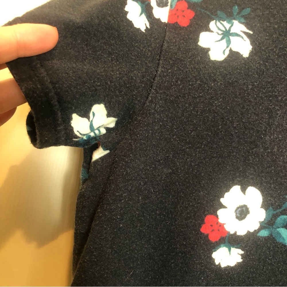 Hollister California Men’s Floral T-Shirt Size S - Picture 5 of 9